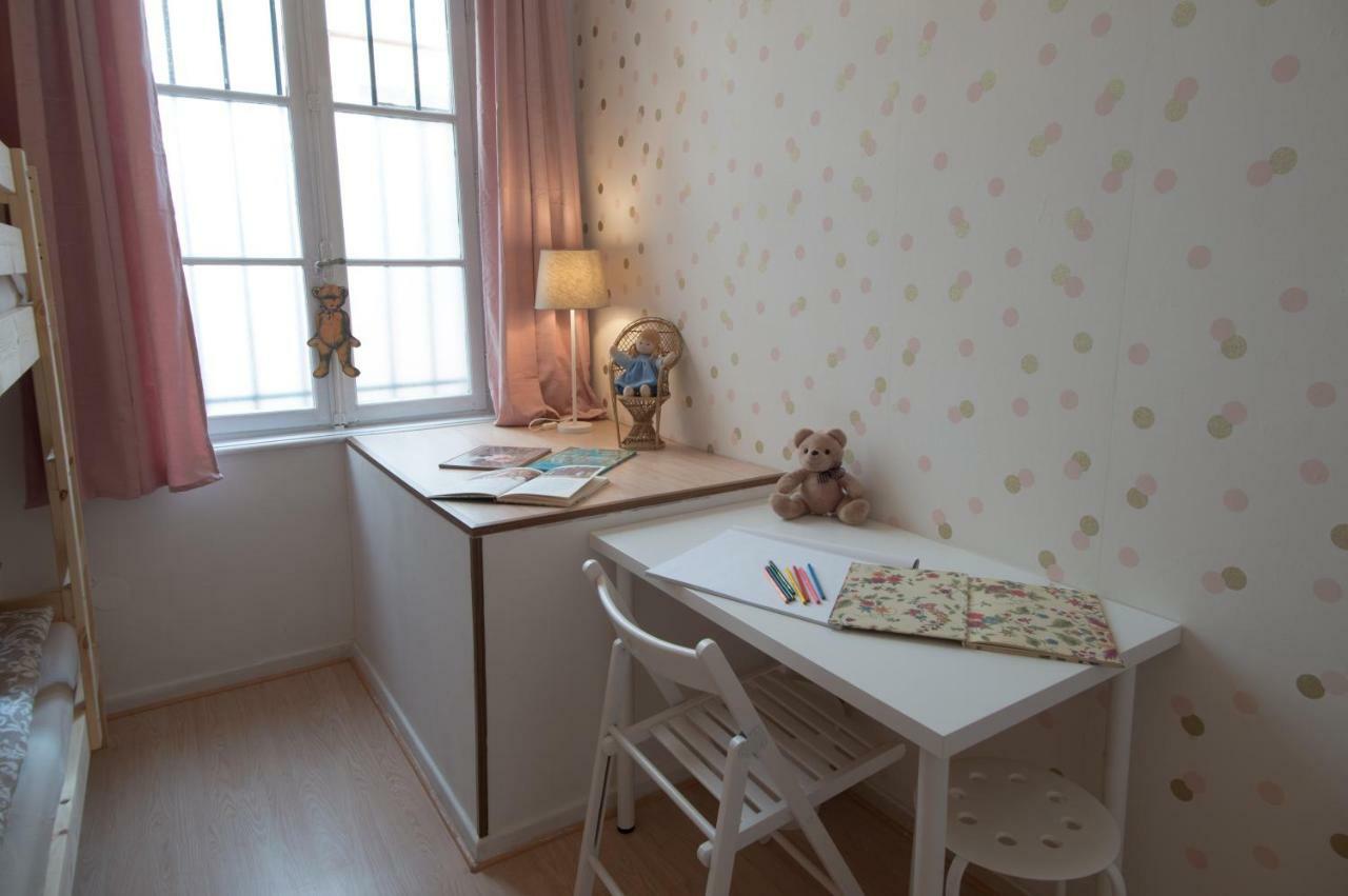 " Mademoiselle " 17 Boulevard Du Champ De Mars Colmar Exterior photo